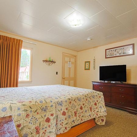 Sunflower Motel Hiawatha By Oyo Exterior foto