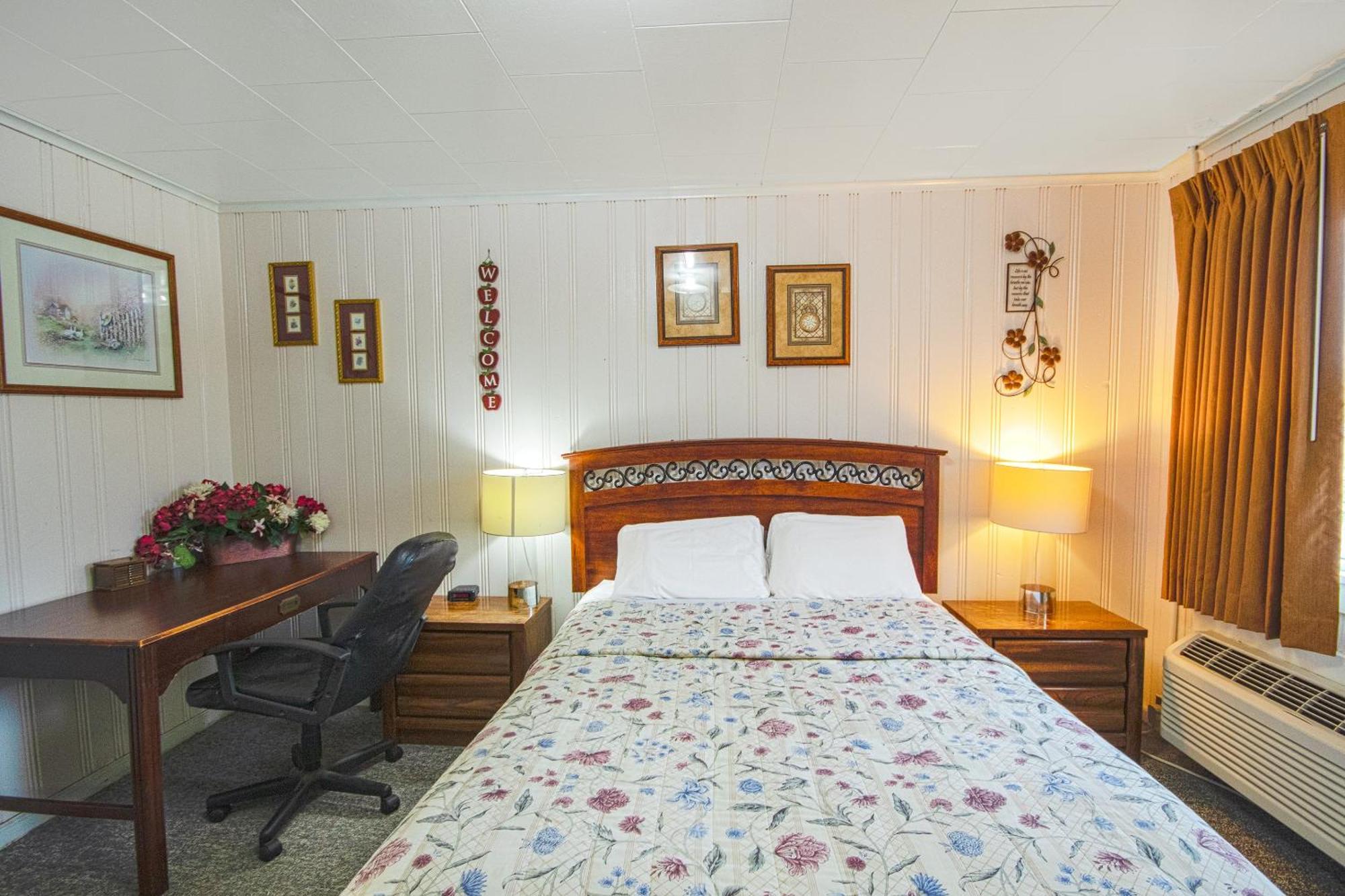 Sunflower Motel Hiawatha By Oyo Exterior foto