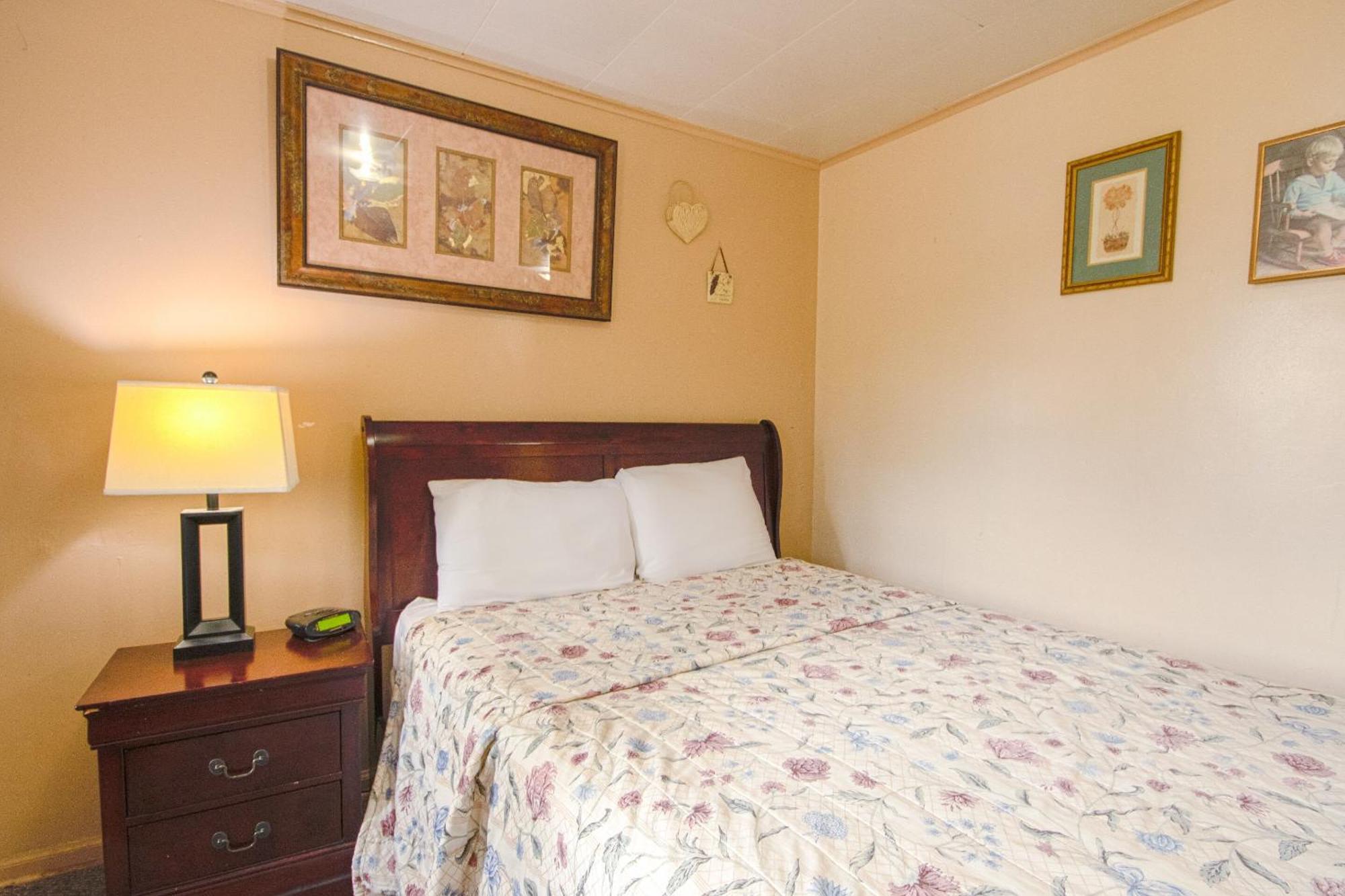 Sunflower Motel Hiawatha By Oyo Exterior foto